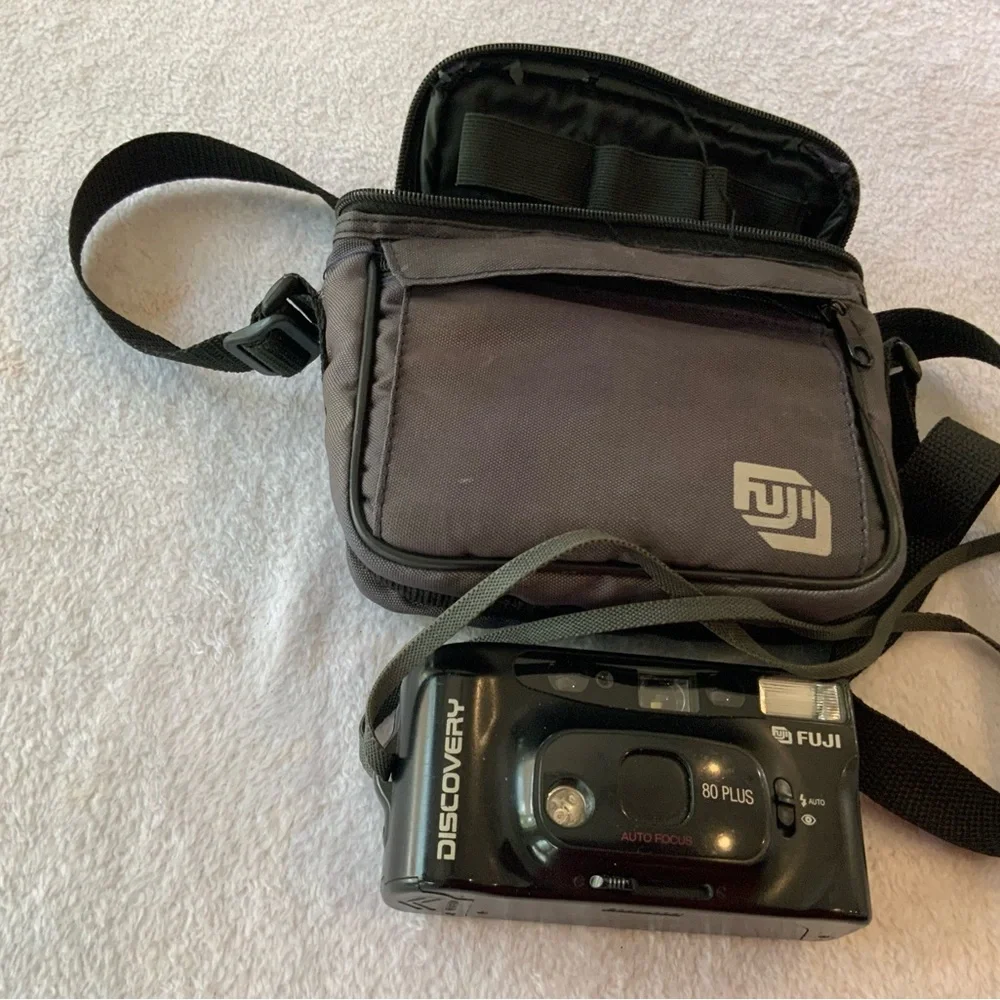 Fuji Discovery 80 Plus Black Camera. And case. SKU 2531